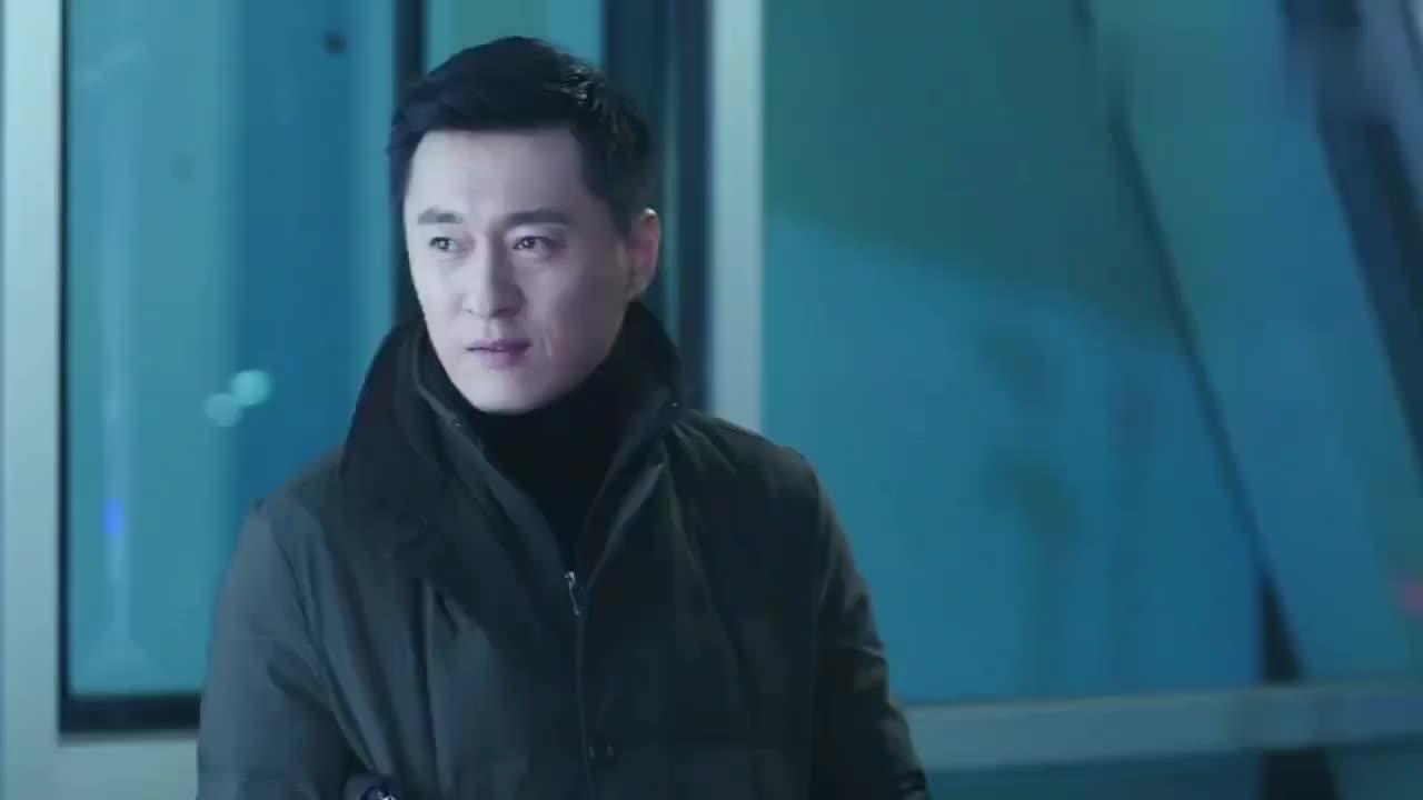 急诊科医生:警官觉得就当警察危险,跟医生一聊天,发现都很危险