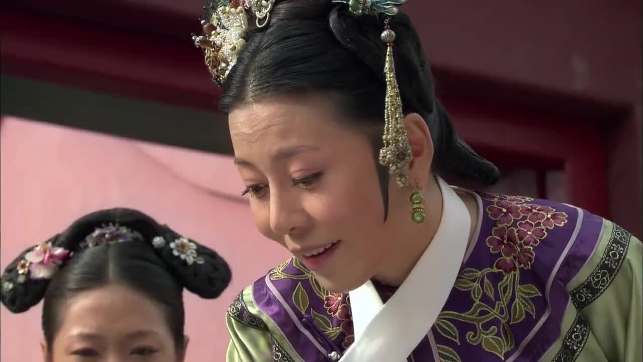 甄嬛传:齐妃责罚甄嬛,皇后却不怜惜还不让皇帝知道