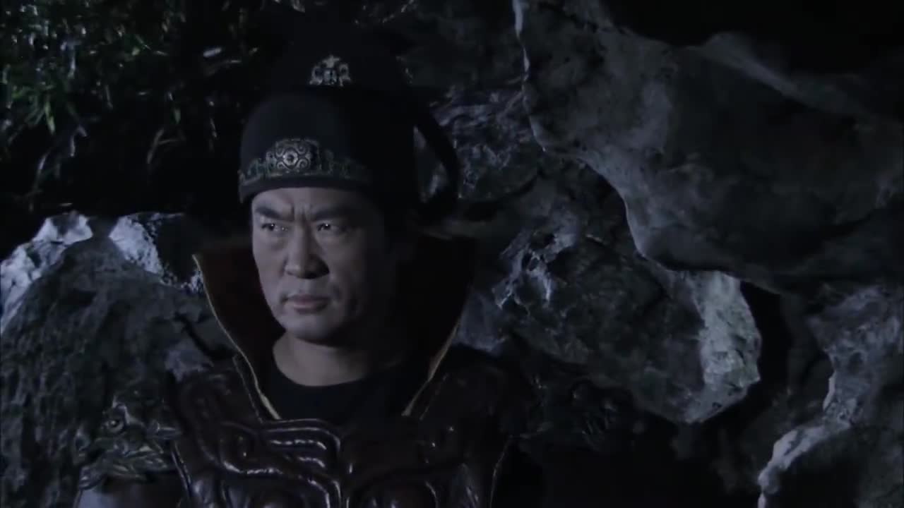 蝮蛇对刘金灭口,元芳拼命留下对方,怎料中了毒针!