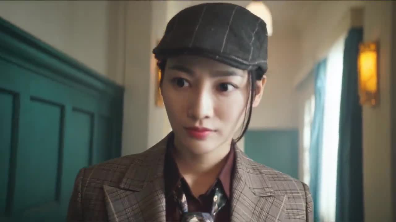 瞄准:把女三号演成女一号,水母组成员单棱好飒