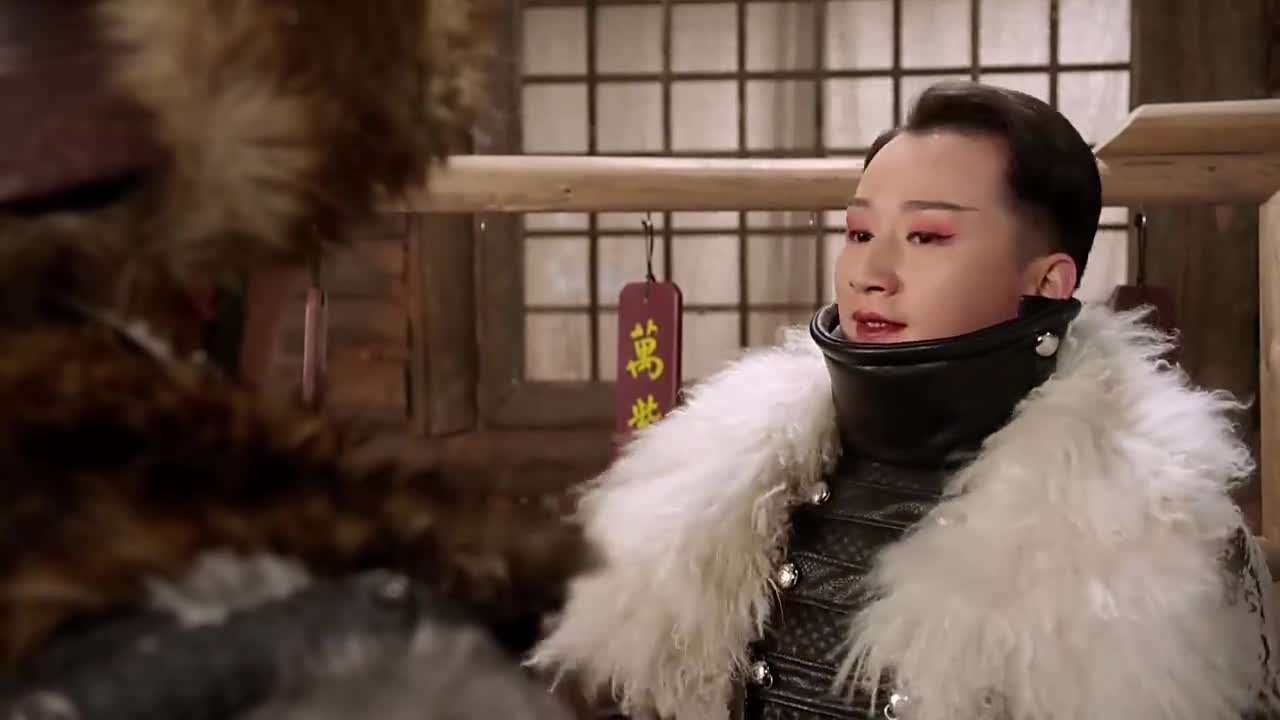 醉花假借为座山雕分忧的名头想借老五的手杀了胡彪