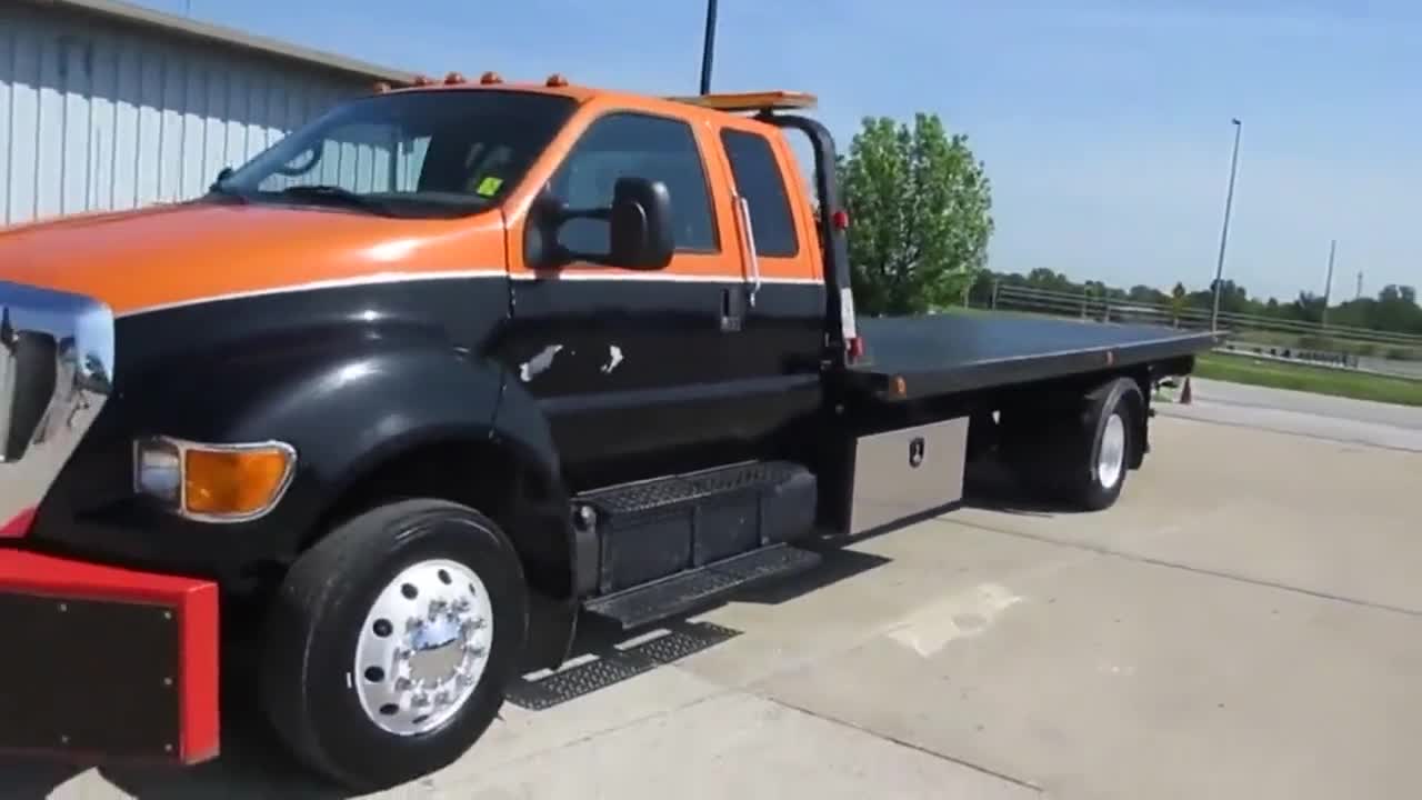 霸气十足少见的福特f650加长版f150鼻祖