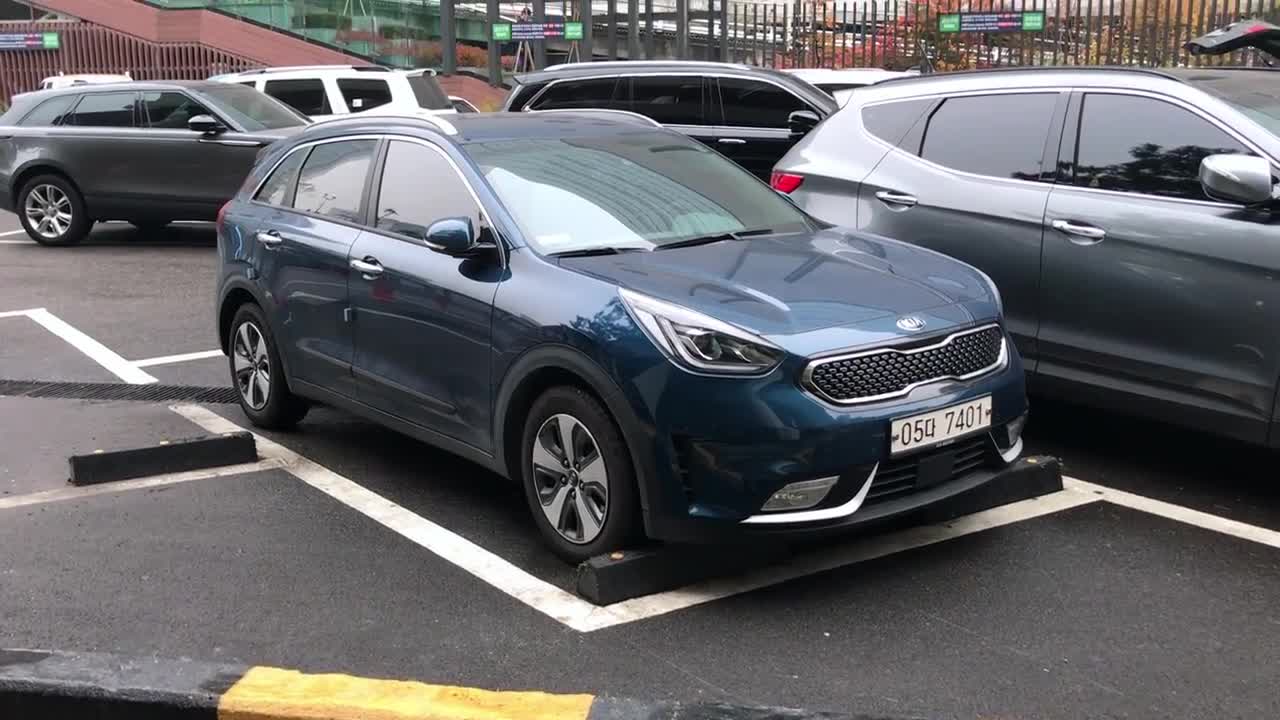 静态体验韩国最畅销混动suv起亚极睿