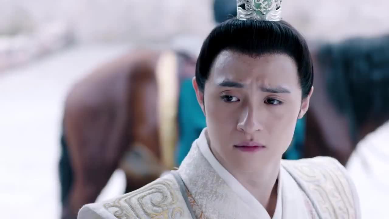 独孤天下李澄虽不甘心离开家中但他只能前往候方城