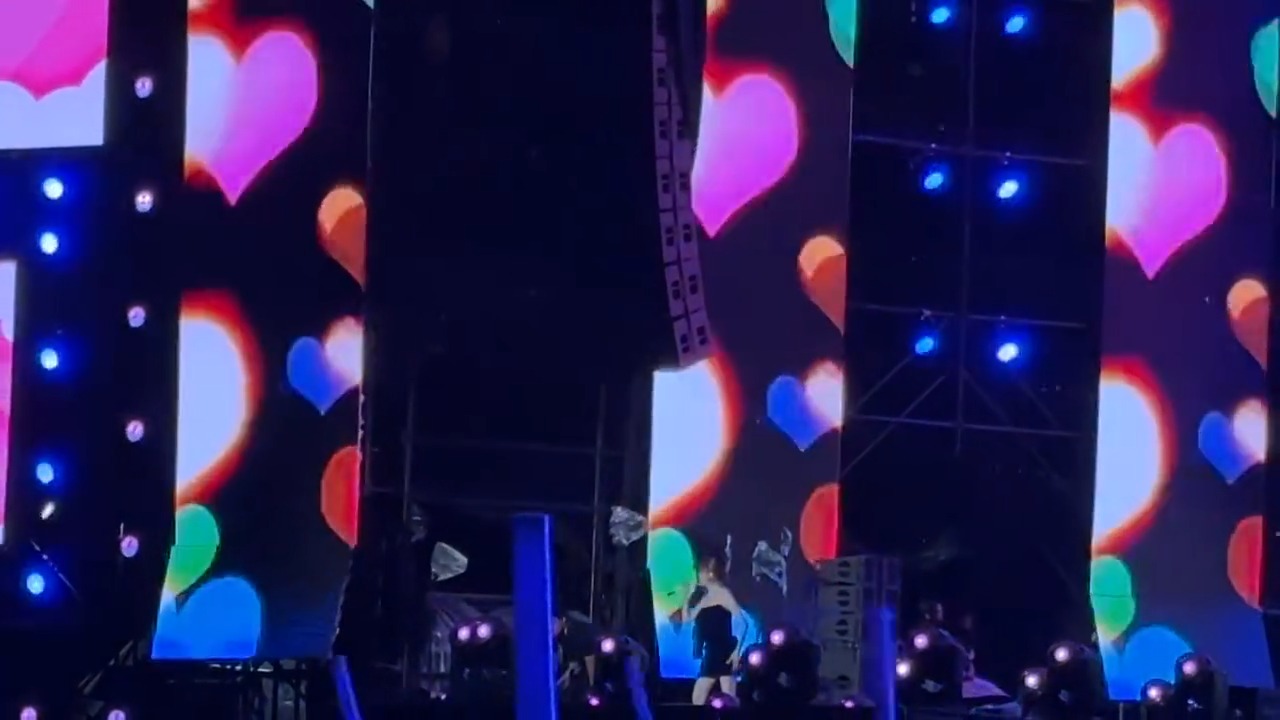 绵阳演唱会上的王心凌，她好漂亮！