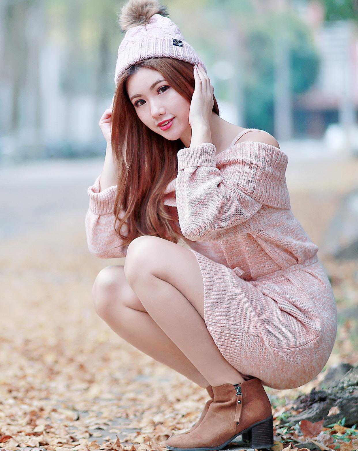 春意盎然和秋意正浓这两个时节,清新甜美的姑娘看着很养眼