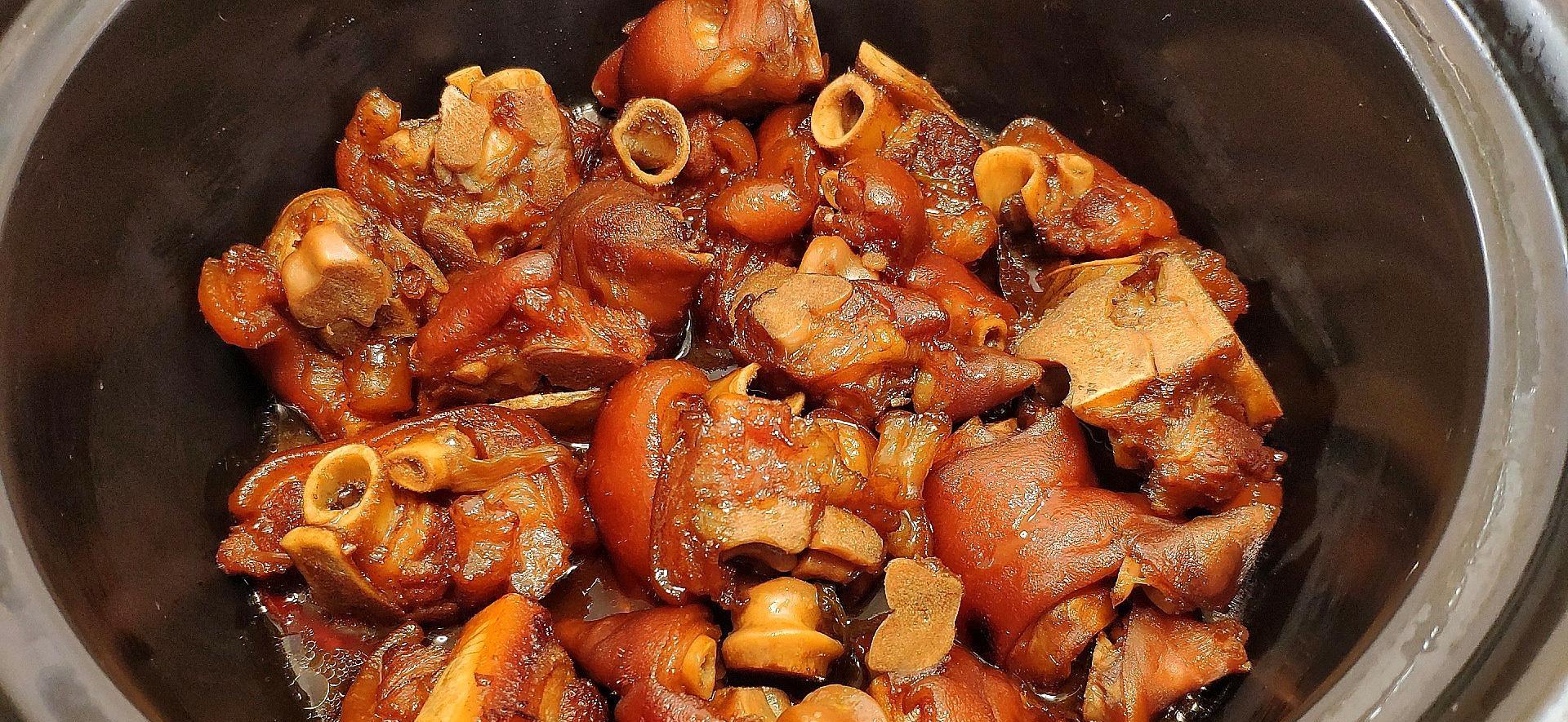 同样是猪蹄为啥都专挑前蹄买让肉店老板告诉你究竟有啥区别