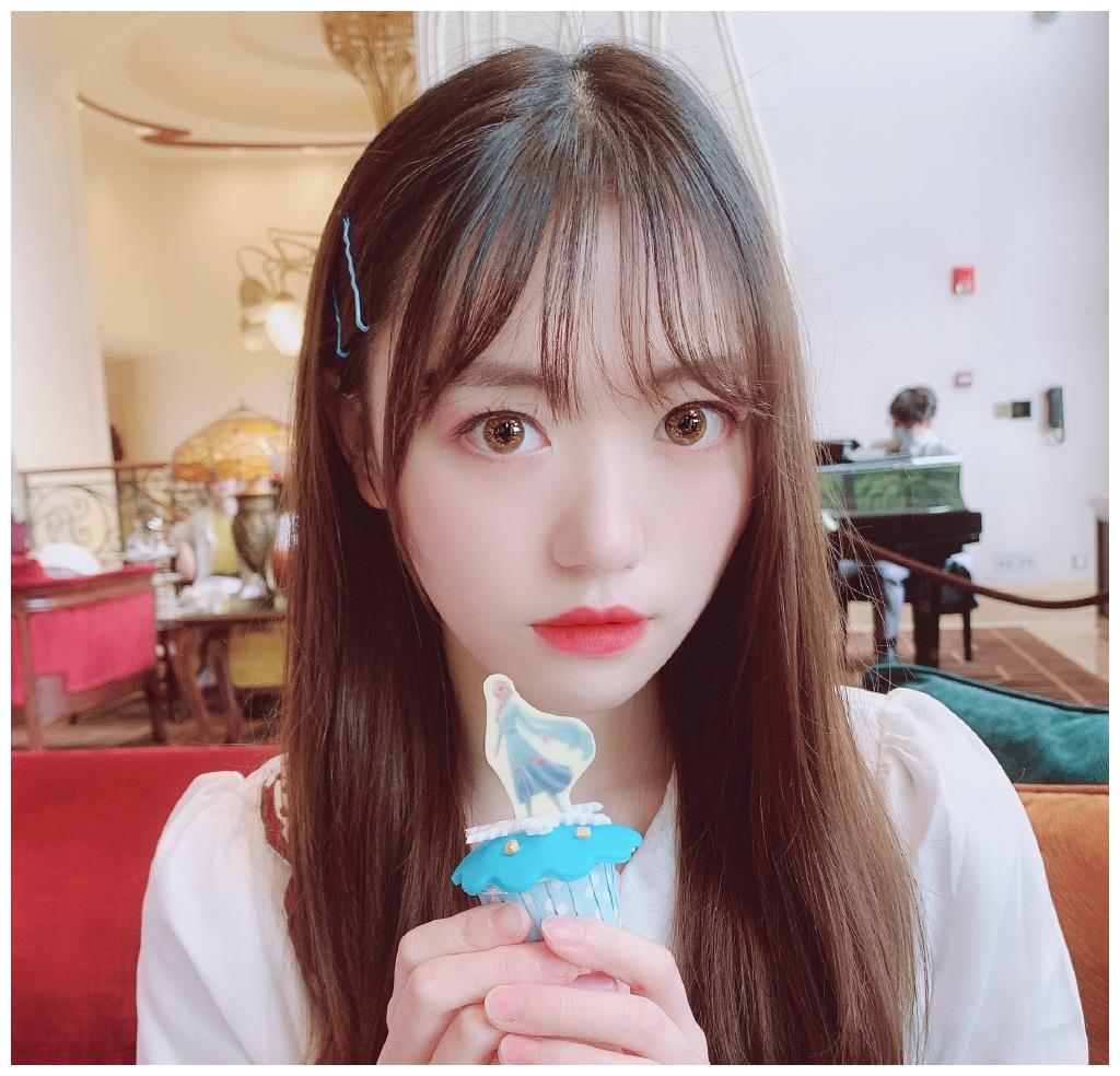 女团snh48万丽娜的图集