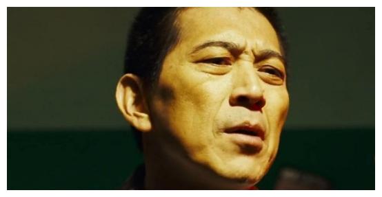 他年轻时候比"乌鸦"还暴戾,自带痞气,如今62岁却越来越面善|高捷|痞气