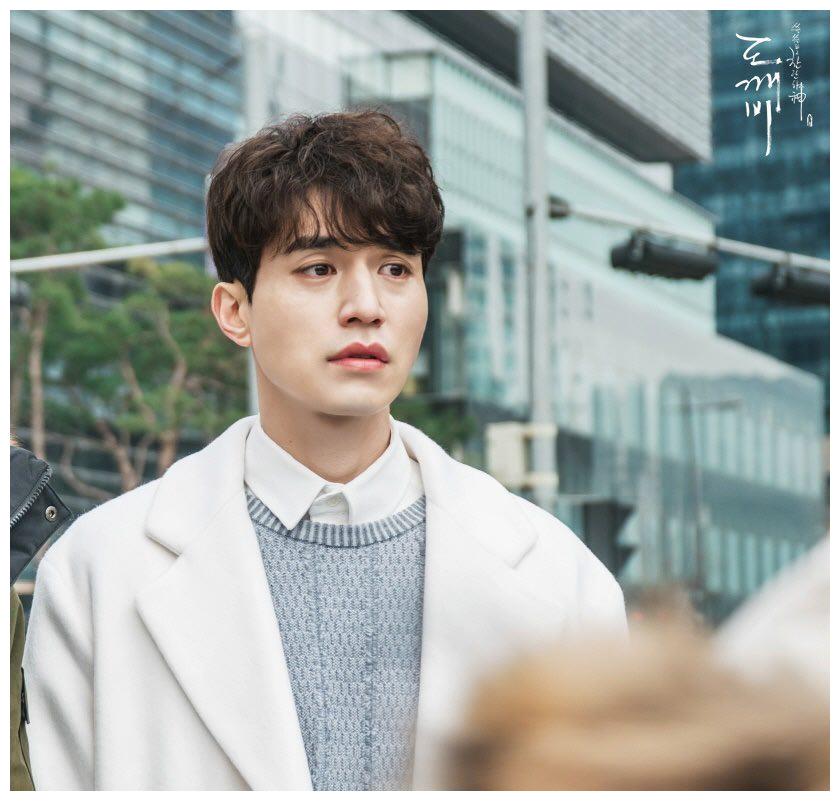 荣登tvn历代收视第三名的《鬼怪》,除了孔刘,金高银组成的「鬼怪cp」