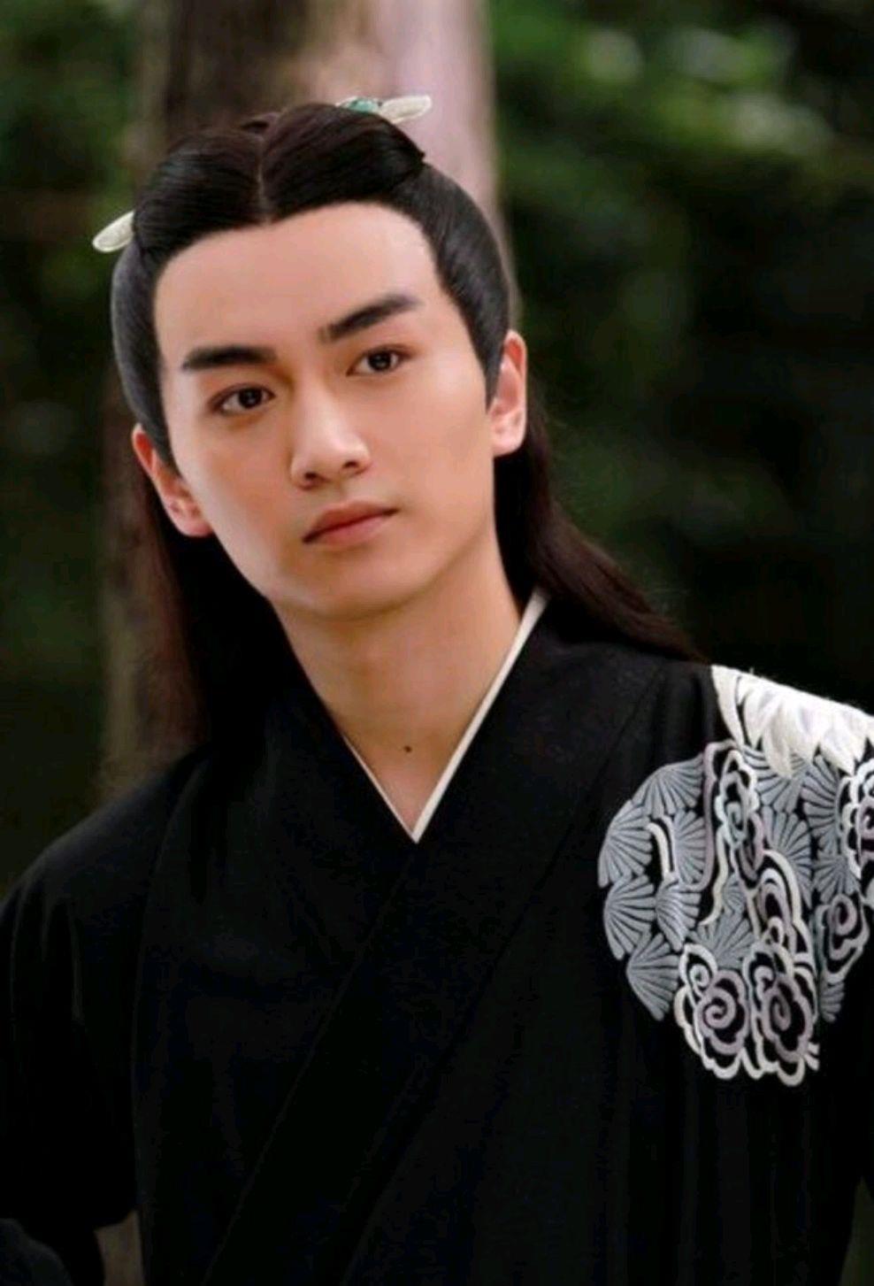 公子世无双陈晓的古装剧照仍然超越大部分人