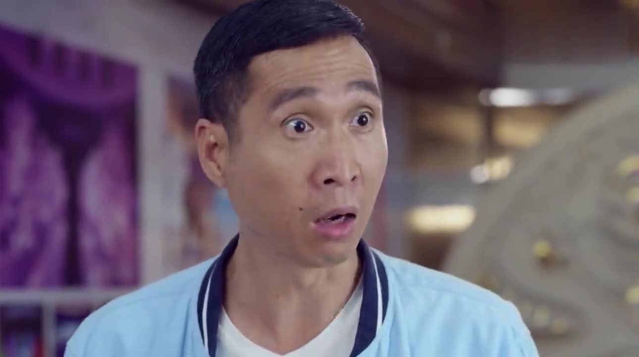 福星盈门江南和钱龙带俩傻子吃饭江南一脸嫌弃看着就饱了