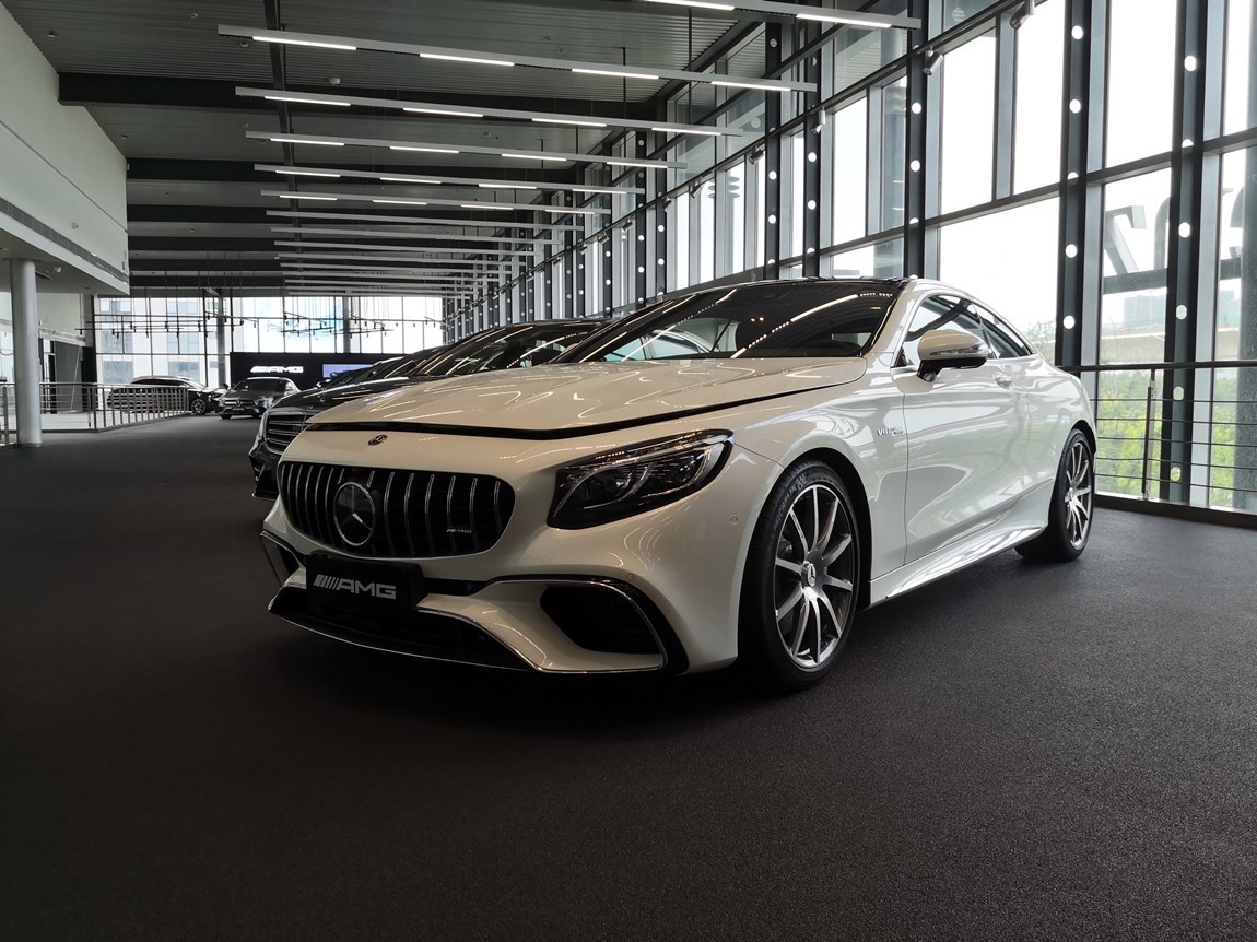 奔驰amg s63 coupe 钻石白黑内_高清图集_新浪网