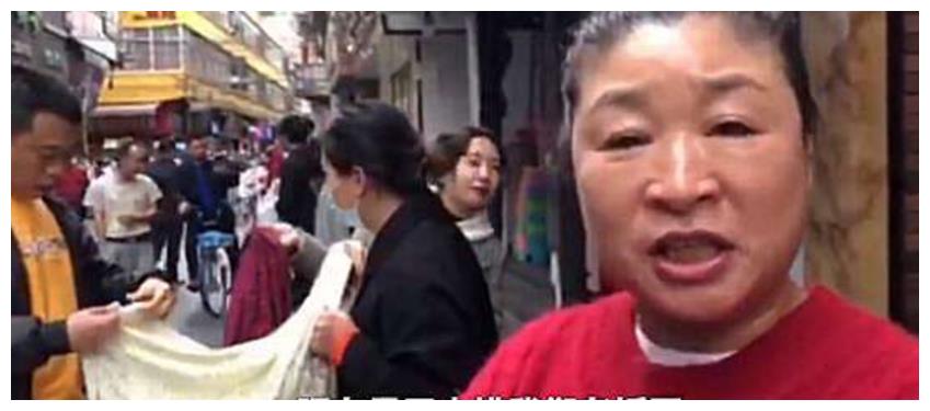 工厂包吃包住招工难,年轻人为何甘愿送外卖也不愿进厂?休闲区蓝鸢梦想 - Www.slyday.coM 工厂包吃包住招工难,年轻人为何甘愿送外卖也不愿进厂?休闲区蓝鸢梦想 - Www.slyday.coM