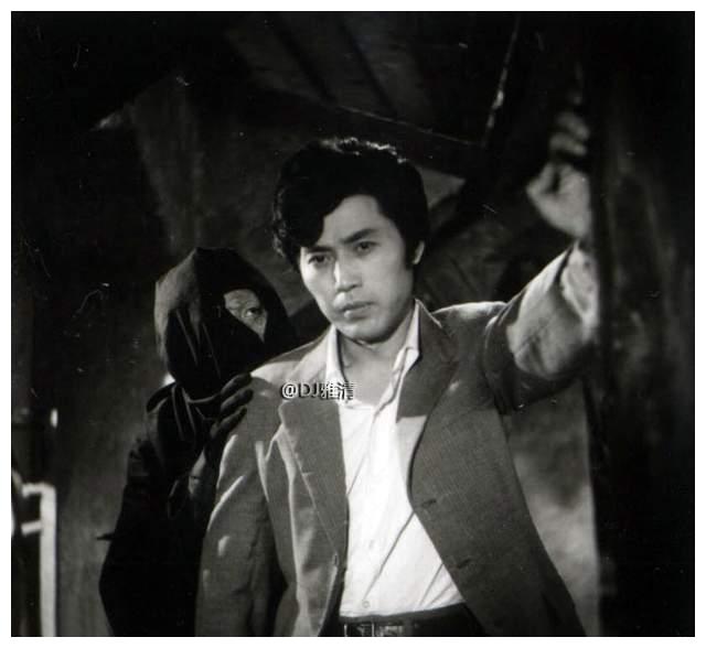 35年后《夜半歌声》演员今昔照 王伟平张琪均已息影 翟乃社已去世