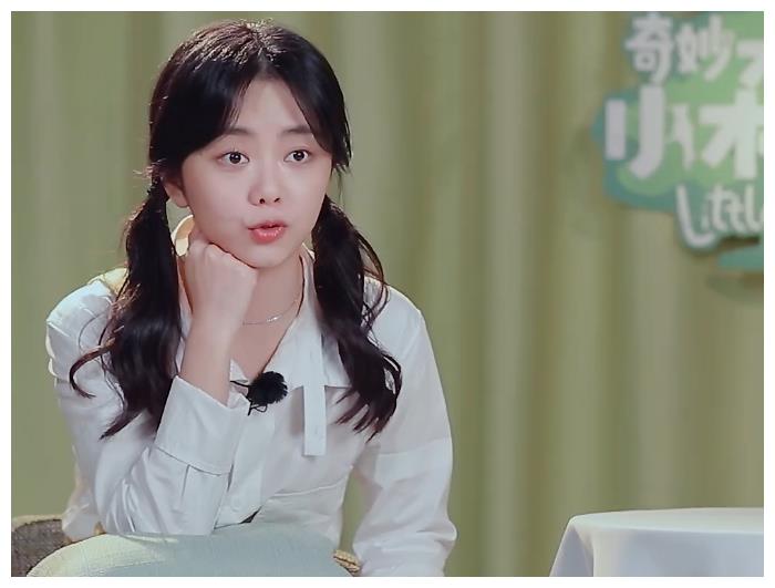 郑爽说张新成大胆是好学生听到谭松韵对的评价张新成偷着乐