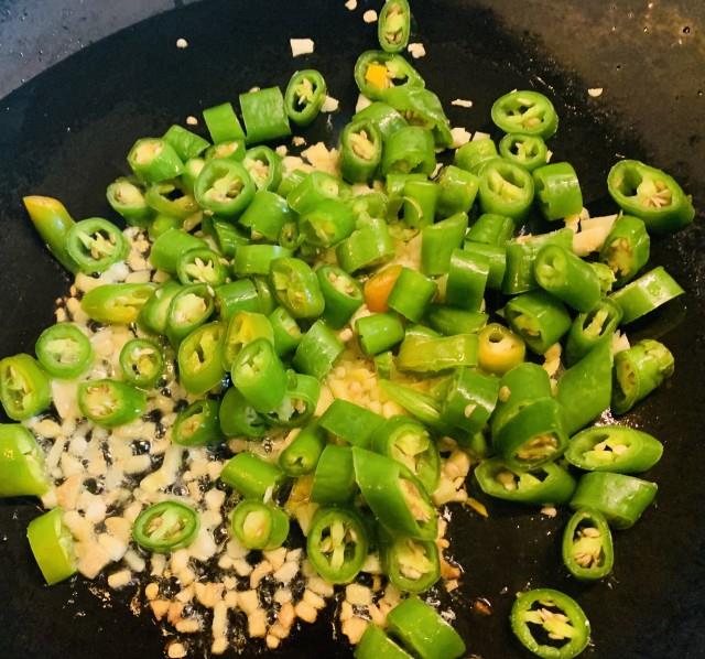 火麻仁彩椒焖南瓜颜色漂亮味道超赞