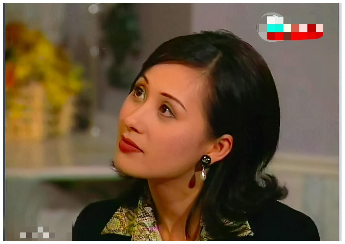 江欣燕在里面的表现无论从颜的角度还是从戏的角度都非常秒人,据说这