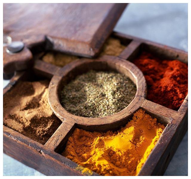 它是最古老的香料应用之一,它孕育了咖喱烙印遍布多种东南亚风味