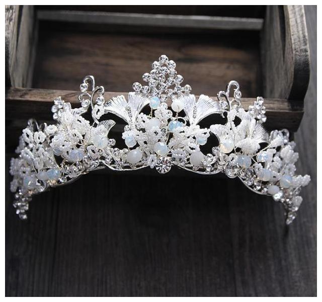 12星座专属公主皇冠水瓶座的超尘脱俗天秤座的最独特