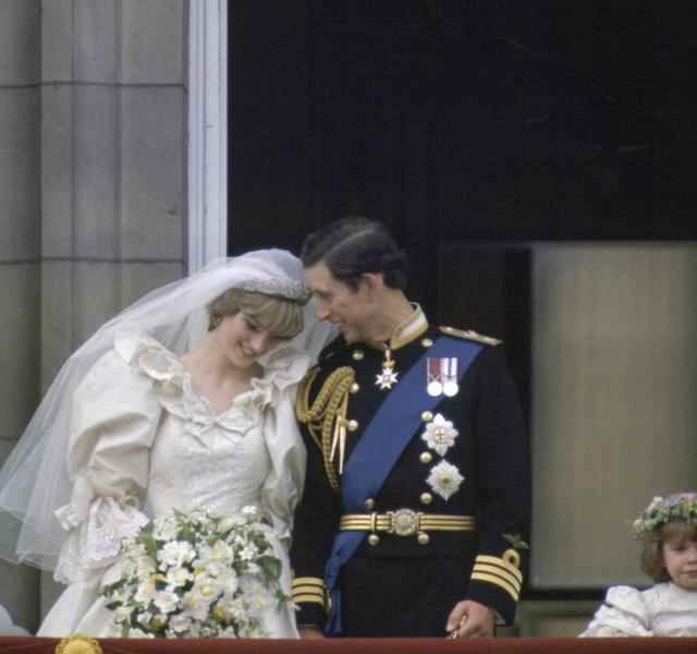 旧时光：回顾英国经典的婚礼现场，再现英伦王室婚礼的奢华和浪漫