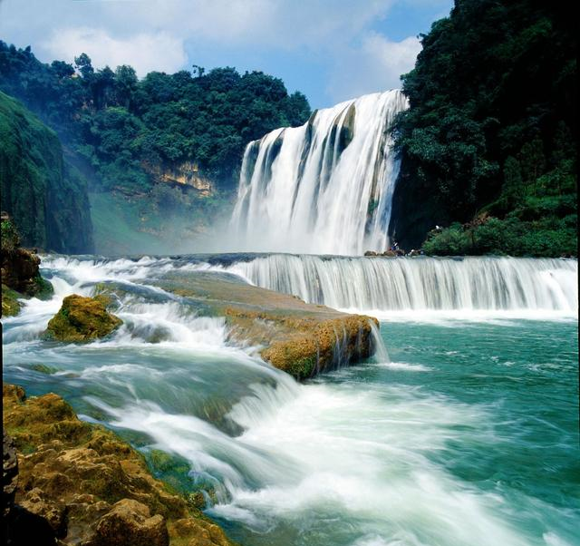 中国最美三大瀑布每一座都超级震撼其中一座小学课本学习过