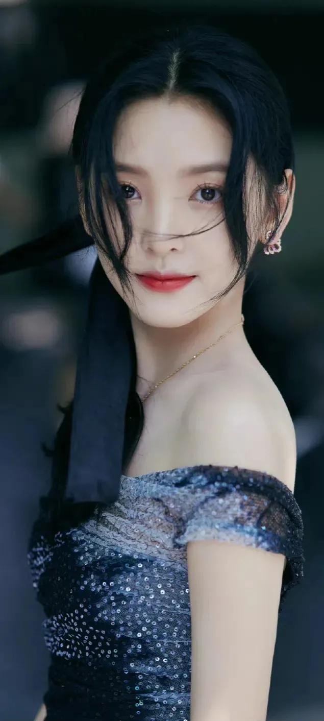 章若楠黑丝带裙写真_高清图集_新浪网