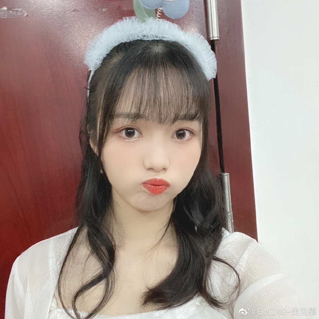 可爱美女gnz48-吴羽霏迷人写真美照