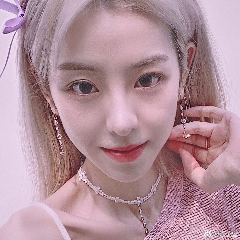 网红美女模特陈子蜜迷人写真美照好漂亮啊_高清图集_新浪网