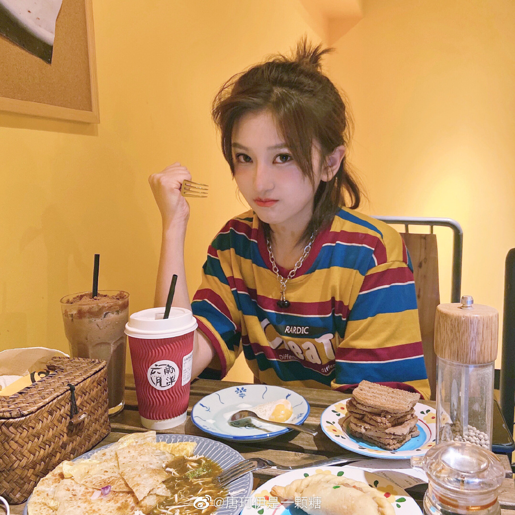 可爱美少女唐珂伊是一颗糖迷人美照真好看_高清图集_新浪网