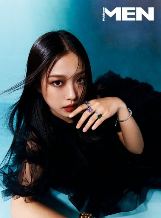 韩国女艺人高敏诗最新杂志写真曝光