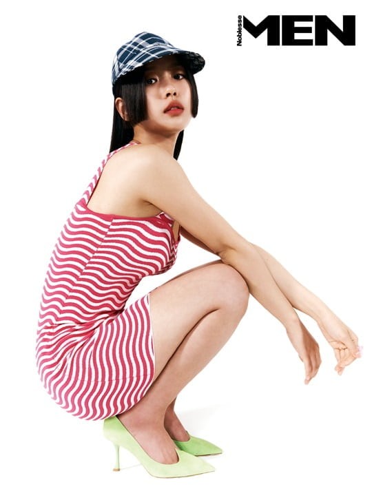 韩国女艺人高敏诗最新杂志写真曝光