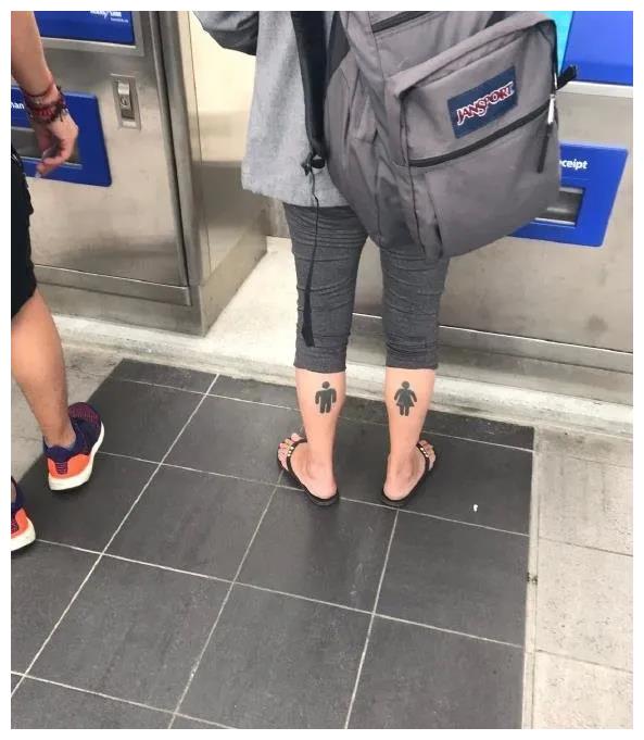 打车遇到一位司机,胳膊上的纹身亮眼了!哈哈哈……有点可爱了休闲区蓝鸢梦想 - Www.slyday.coM 打车遇到一位司机,胳膊上的纹身亮眼了!哈哈哈……有点可爱了休闲区蓝鸢梦想 - Www.slyday.coM