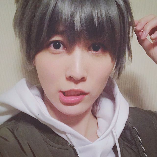 帅哥松井珠理奈23岁生日 帅气男装照曝光