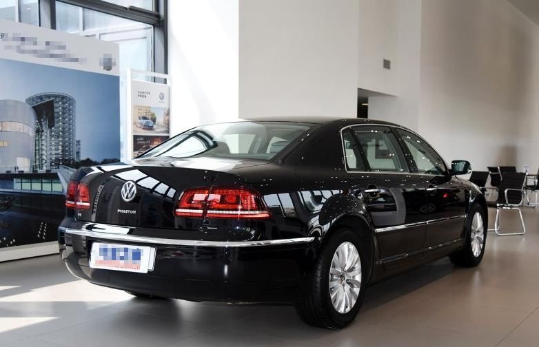 辉腾,动感时尚的车身,独特的前脸风格,令人着迷_高清图集_新浪网