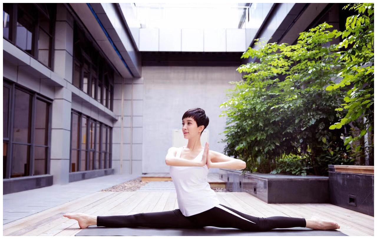 高傲的金巧巧只演的了公主演不了农民却被巩俐一张剧照打脸