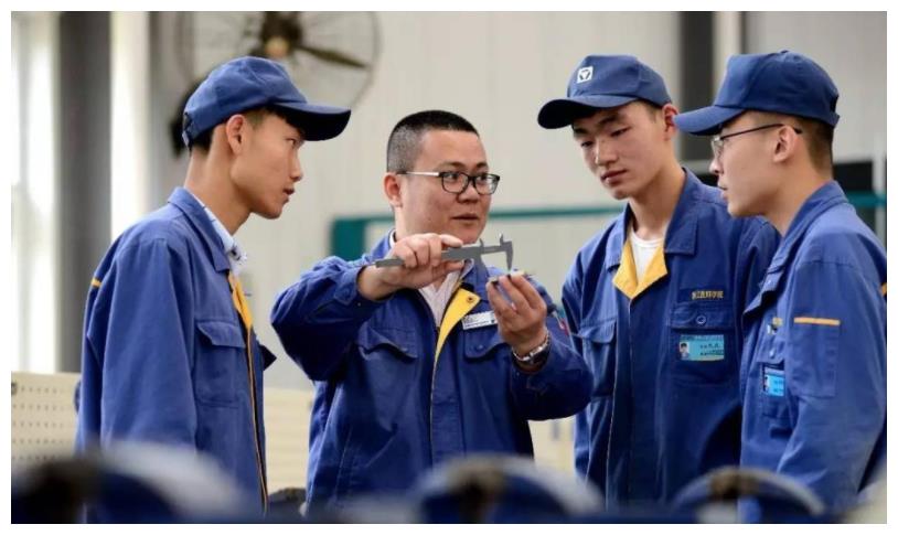 根据最新数据统计:礼县职校女生能约出来吗,2025年礼县职校女生社交情况与校园生活解析