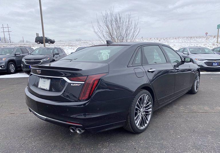 凯迪拉克ct6vv8发动机动力强劲扮猪吃老虎系列