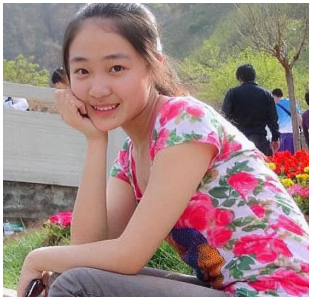 曾以哭戏征服观众,23岁美到不敢认|齐如意|暖春|哭戏_新浪新闻