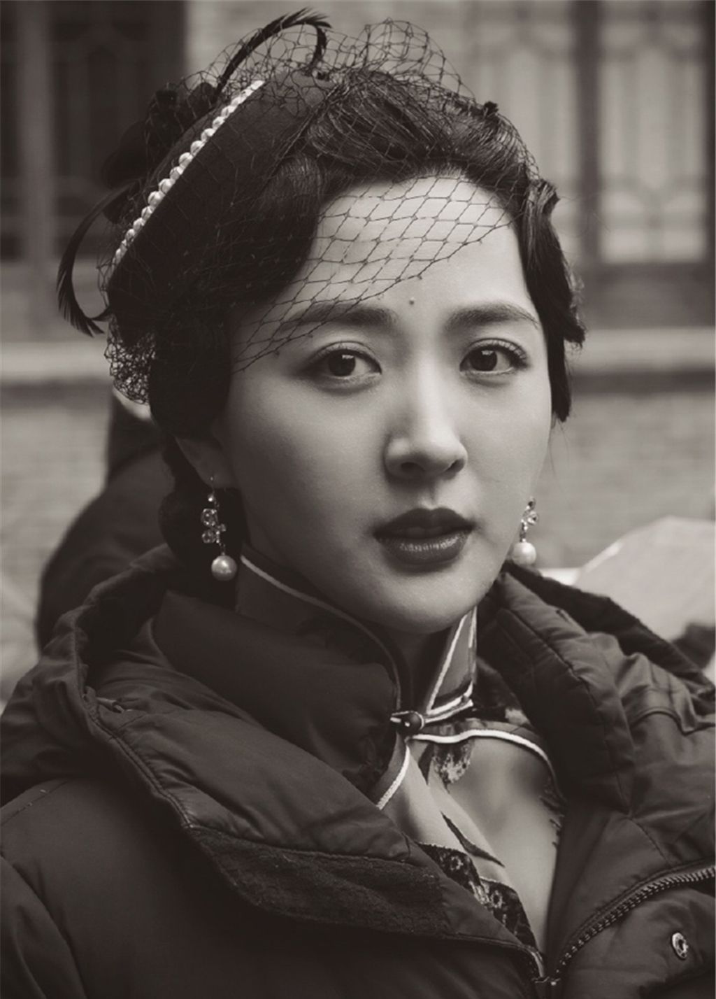 徐小飒,温婉妆容尽现民国风采