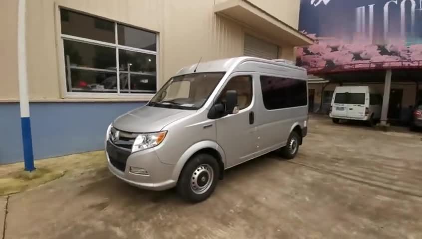 视频：东风御风尼桑发动机的房车