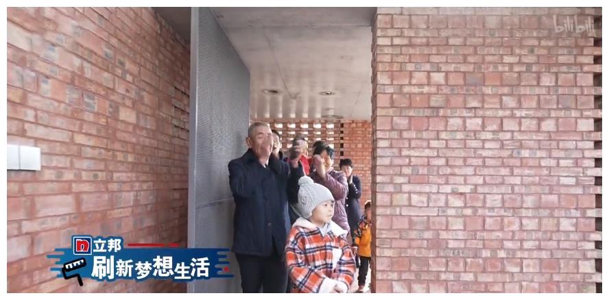 132万改造老屋，房主回应彻底打脸了《梦想改造家》！休闲区蓝鸢梦想 - Www.slyday.coM