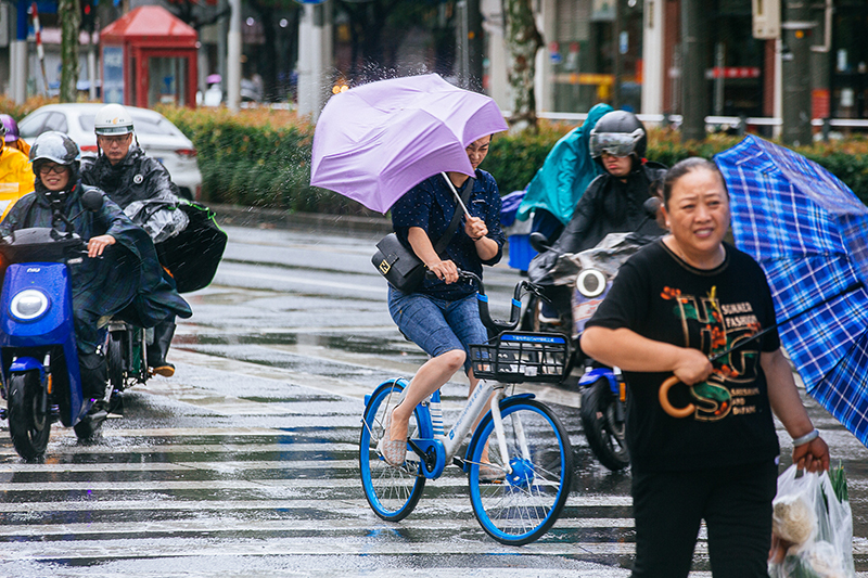 多图直击休闲区蓝鸢梦想 - Www.slyday.coM