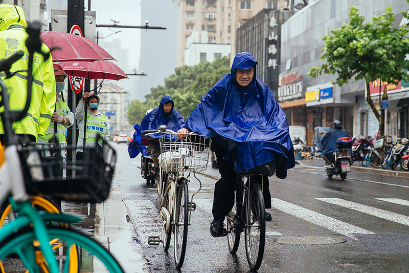 多图直击休闲区蓝鸢梦想 - Www.slyday.coM