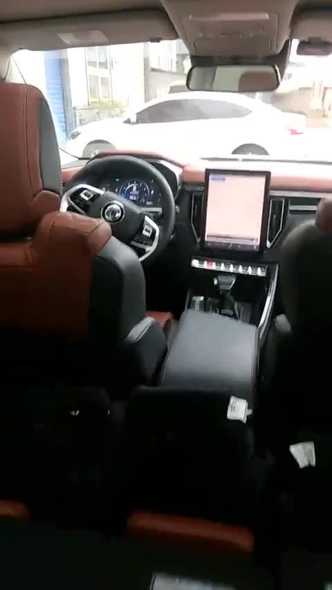 视频：东风风行T5l七座智能suv超大空间你