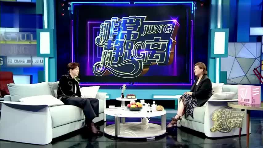非常静距离:一段正经的煽情采访,这个广告出现的很突兀