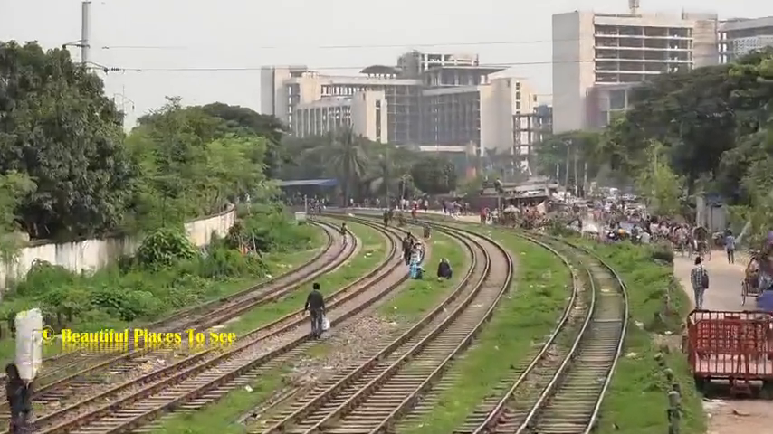 印度阿三哥的火车应该质量不错,不然怎么解释车内车外都能坐满人