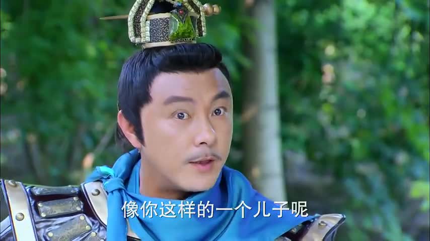 儿子死活不认亲爹,拔刀向亲爹砍去,不料亲爹当场给儿子下跪