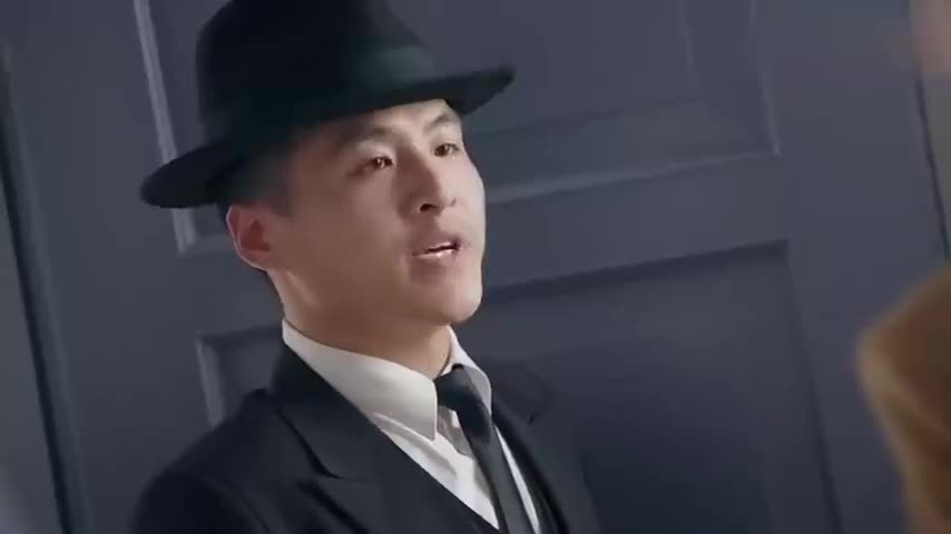 飞哥战队:阔太太想出门,手下不知好歹竟拦住她,这下惨了!