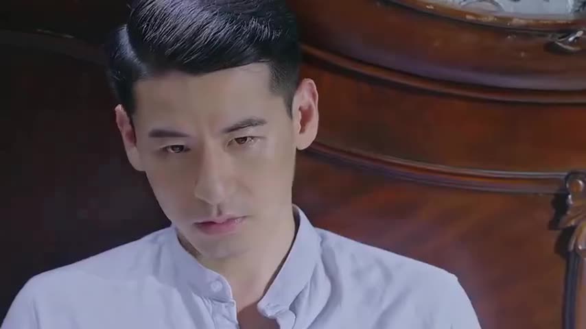 烈火刀影男子仔细回想长官说的话才发现长官是为了救男子